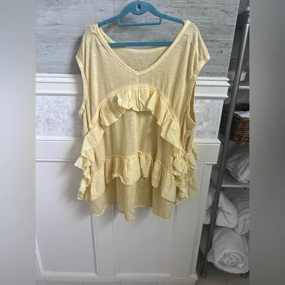 NWT new FREE PEOPLE Claire Tee medium reed yellow ruffle eyelet oversized - Picture 13 of 16